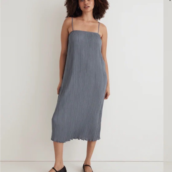 Madewell The Goldie Dress in Plisse - Picture 2 of 9